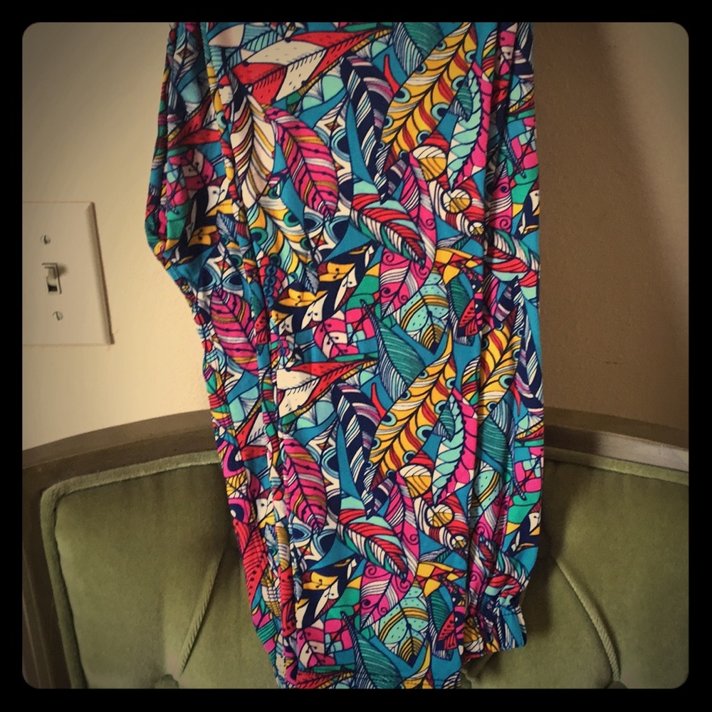 Agnes & Dora feather print leggings size L